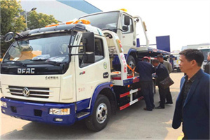 应城汽车道路救援拖车价格